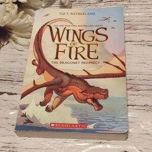 3/$13 Wings of Fire. The Dragonet Prophecy by Tui T. Sutherland
